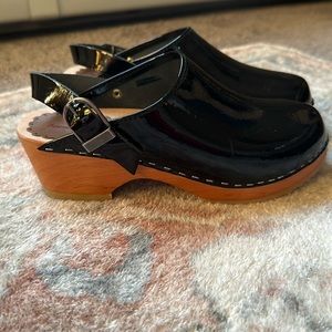 Hannah Andersen clogs